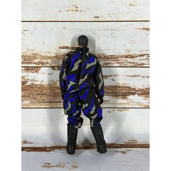 GI3 Vintage 12 Inch Action Figure CAMO GEAR - Picture 4 of 6